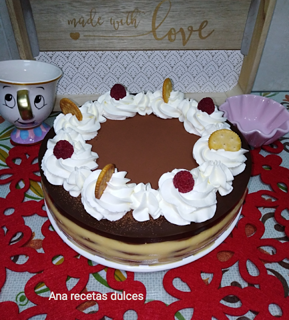 Simplemente desbordando Sofocar Tamano relativo Tarta de la Abuela (Flan, Chocolate y Galletas) - Ana Recetas Dulces